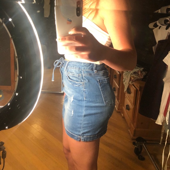 Chelsea and Violet jean skirt! Perfect condition! - Picture 4 of 5